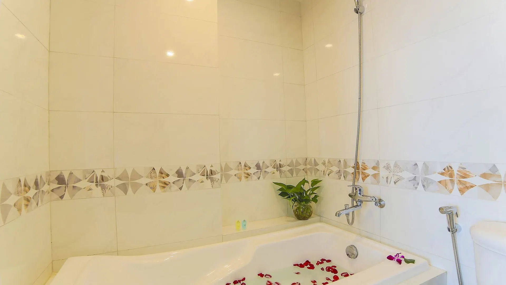 Flower Hotel Da Nang