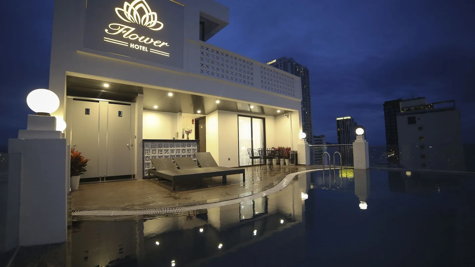 Flower Hotel Da Nang